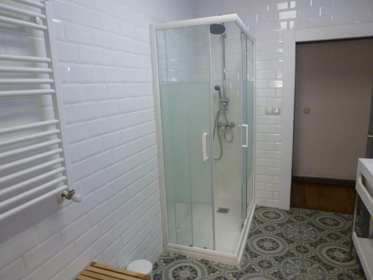 Hostal Del Arquitecto Витория-Гастейс Екстериор снимка
