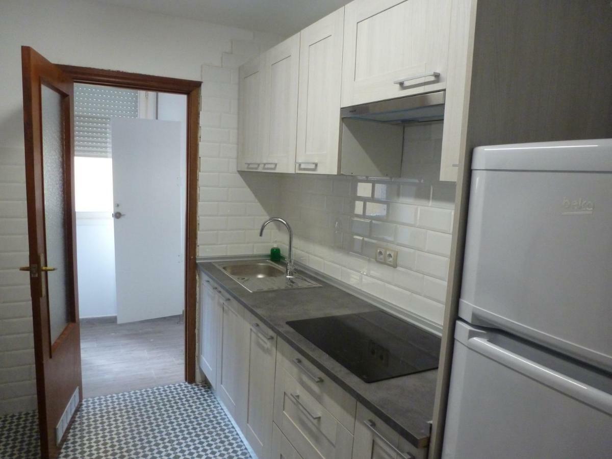 Hostal Del Arquitecto Витория-Гастейс Екстериор снимка