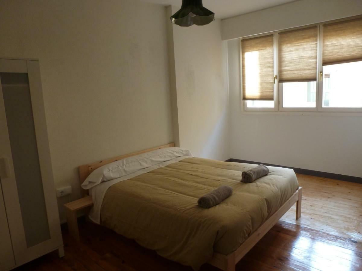 Hostal Del Arquitecto Витория-Гастейс Екстериор снимка